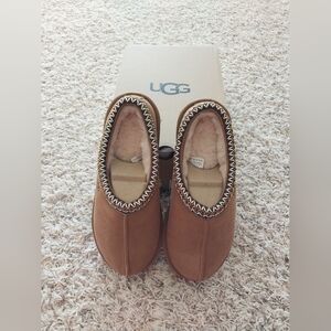 NIB UGG Women's Tasman Slippers Chestnut Size 8M